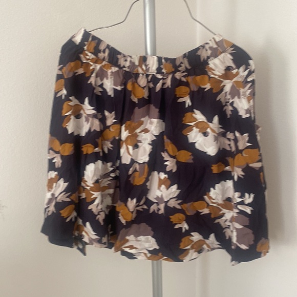 Old Navy Skirt - Picture 2 of 2